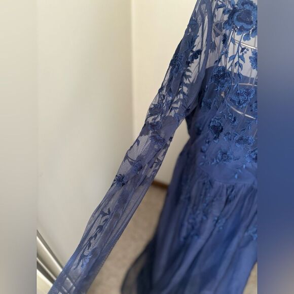 ASOS Navy lace sheer floral long sleeve long dress  cutout back size 12 - Picture 6 of 13